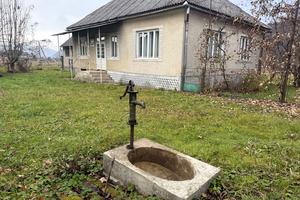 будинок за адресою Головна, 111