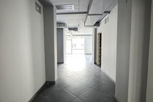 комерційна за адресою Героїв УПА вул., 73