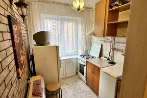 квартира за адресою житловий масив Тополя-3 вул., 49