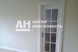 квартира за адресою Соборна вул. (50 років Жовтня), 11