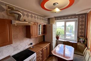 квартира за адресою Космонавтів просп., 69