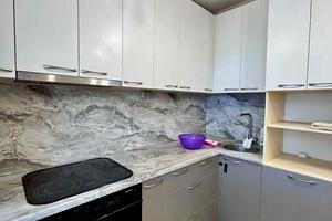 квартира за адресою Яни Червоної вул., 9