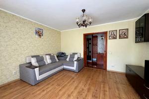 квартира за адресою Водопровідна вул., 42