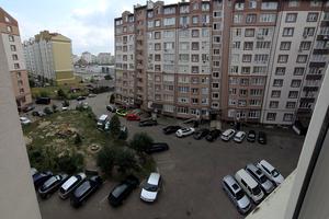 квартира за адресою Володимира Івасюка вул., 11