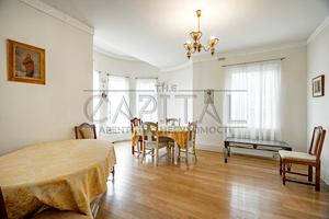 будинок за адресою Центральна, 3