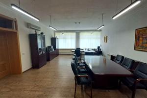 комерційна за адресою Лук'янівська вул., 1