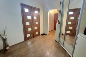 квартира за адресою Курсанта Єськова вул., 14