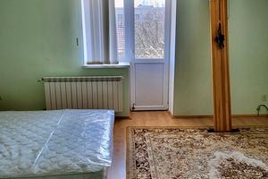 будинок за адресою Приозерна вул.