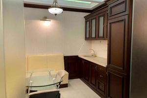 коммерческая по адресу Институтская ул., 18