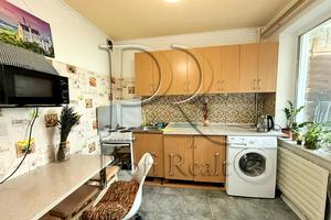 квартира за адресою Патріарха Мстислава Скрипника вул., 11