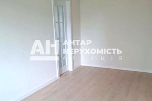 квартира за адресою Соборна вул. (50 років Жовтня), 111