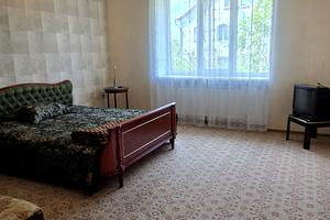 дом по адресу Контрадмирала Остроградского ул. (Макарова)