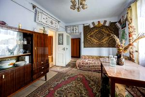 дом по адресу Центральна, 1