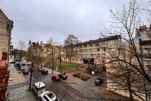 квартира за адресою Дорошенка вул., 5