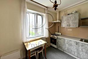 квартира за адресою Ревуцького вул., 34-А