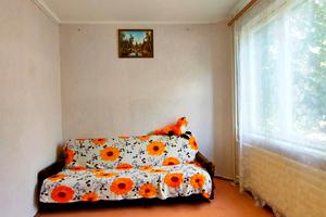 квартира за адресою Космонавтів вул., 6