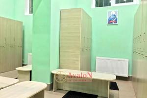 комерційна за адресою Віталія Блажка вул., 2