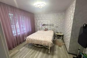 будинок за адресою Яснополянська вул.