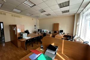 комерційна за адресою Кудрявський узвіз, 7
