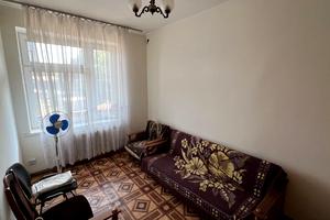 коммерческая по адресу Левка лукяненка, 14Г