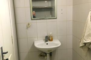 коммерческая по адресу Леся Курбаса ул., 2
