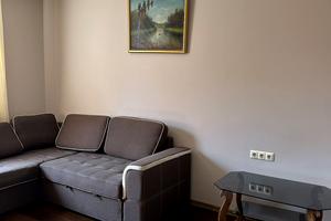 квартира за адресою Бориса Тлехаса вул., 18