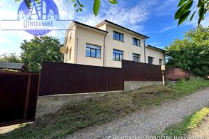 будинок за адресою Горіхівська вул.