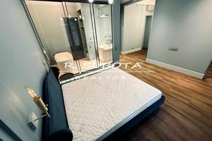 квартира за адресою Соборна пл. (Жовтнева), 6