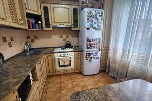 квартира за адресою Курсанта Єськова вул., 14