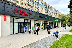 комерційна за адресою Моніторна вул., 2