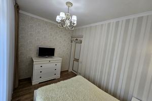 квартира за адресою Любарського пров. (Білостоцького), 4