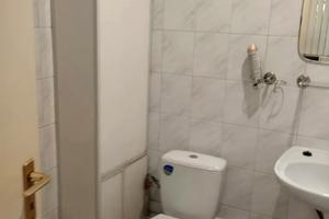 комерційна за адресою Шевченка вул., 18