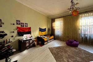квартира за адресою Августина Волошина вул., 45
