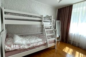 квартира за адресою Космічна вул., 3-А