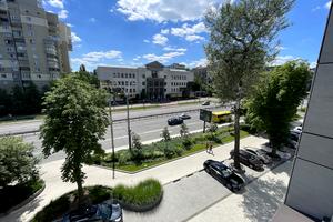 комерційна за адресою Берестейський просп. (Перемоги), 42а