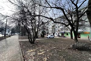 коммерческая по адресу Привокзальна пл., 24