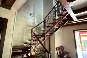 дом по адресу Українського Відродження