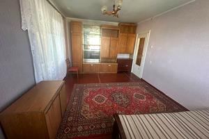 квартира за адресою Пілотська вул., 74