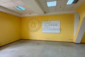 коммерческая по адресу Антоновича ул. (Горького), 172
