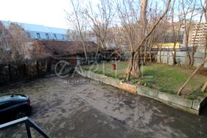 комерційна за адресою Старовокзальна вул., 18