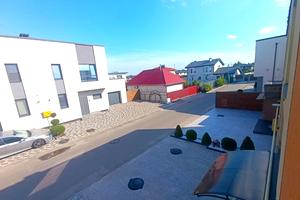 дом по адресу Будівельників третя