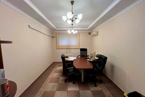 комерційна за адресою Довженка вул., 6а