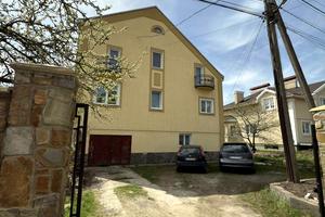 квартира за адресою Данила Галицького, 84
