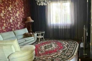 будинок за адресою лінія 48-та вул., 6