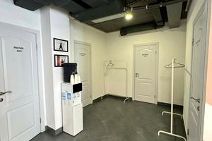 комерційна за адресою вул. Героїв УПА, 73