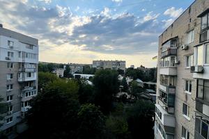 квартира за адресою Героїв Крут вул. (Фурманова), 8