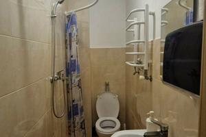 комерційна за адресою Мечникова вул., 30