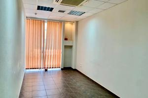 комерційна за адресою Мечникова вул., 10-Б