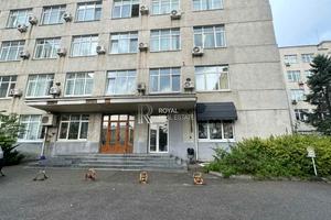 комерційна за адресою Володимирська вул., 54-А