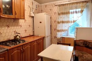 квартира за адресою Семафорна вул., 42